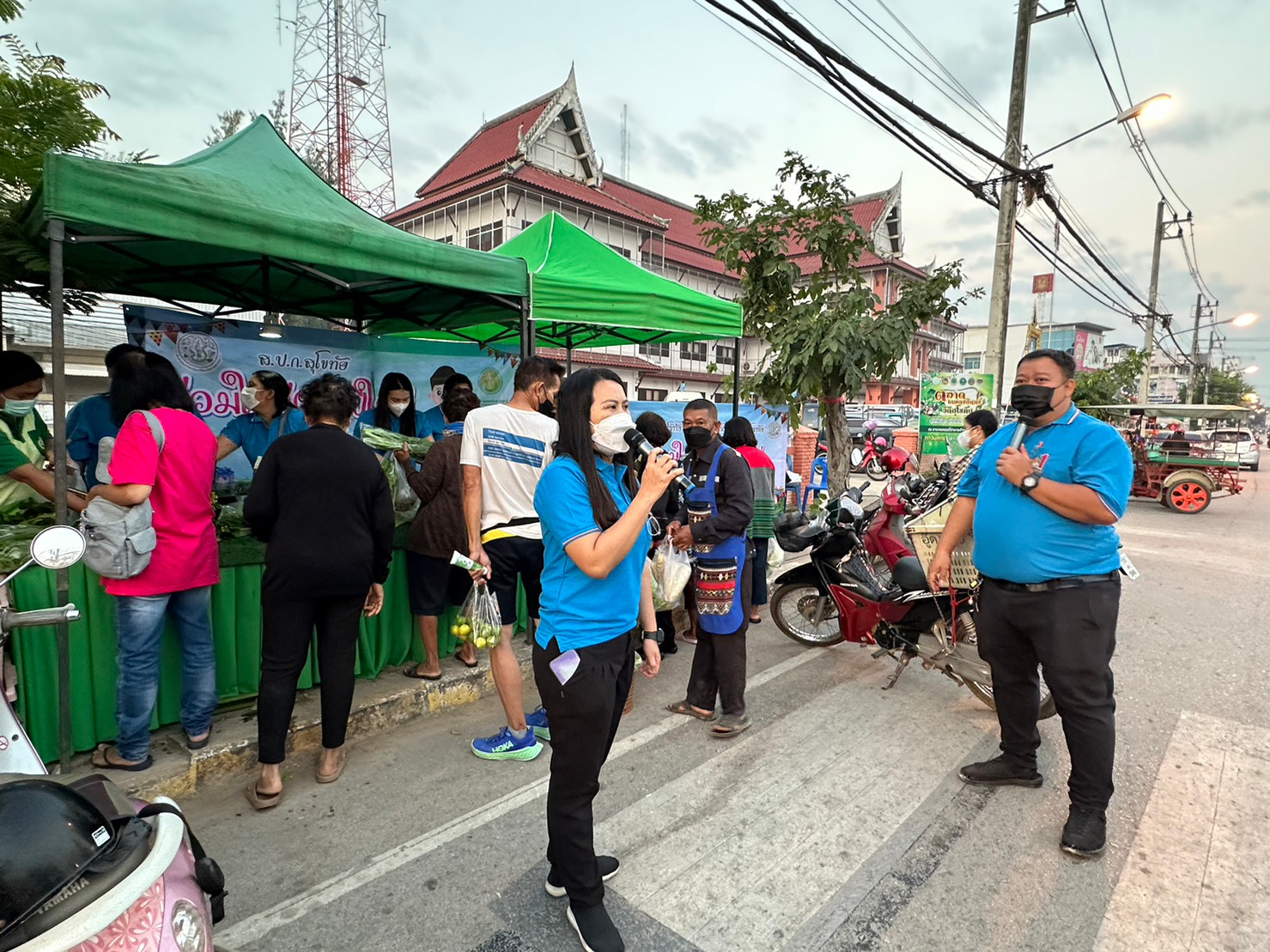 title - ส.ป.ก.สุโขทัย ร่วมใจส่งสุขปีใหม่ มอบให้ประชาชน